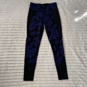 Calvin Klein Blue Camo Performance Women’s Legging Size Small Mesh Athletic